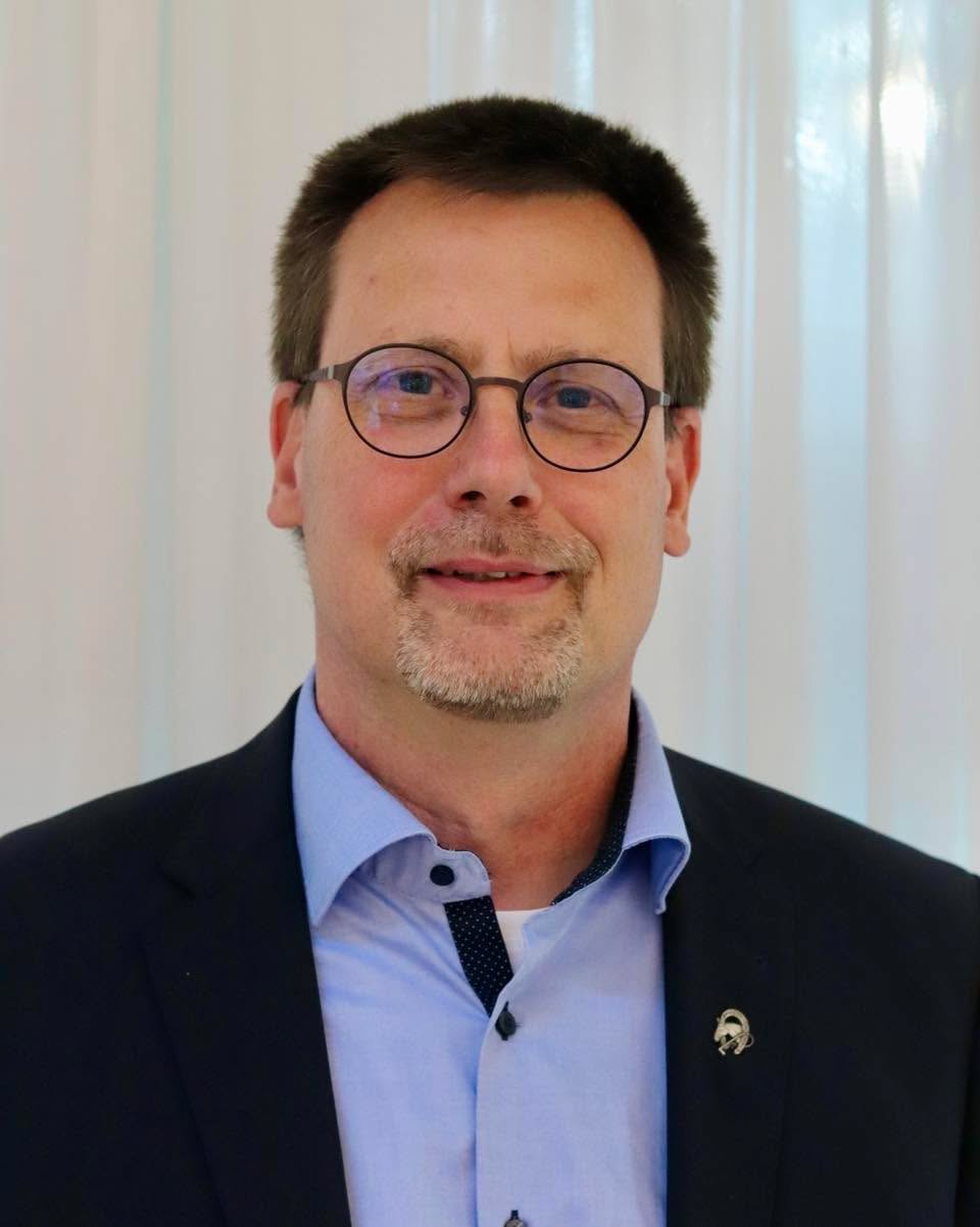 Wir gratulieren Jörg Thiel herzlich zur Wahl zum Bataillonskommandeur sowie zur Ernennung zum Major. Für die Führung des Bataillons wünschen wir ihm jederzeit ein glückliches Händchen, Weitsicht und viel Erfolg.Gleichzeitig gilt unser großer Dank Oberst Jürgen Sicking, der über viele, viele Jahre die Geschicke des Bataillons mit großem Engagement und zum Besten aller geleitet hat. Danke für den unermüdlichen Einsatz und die hervorragende Führung!#bürgerschützenverein #wesel #schützenleben #schützenverein #jahreshauptversammlung #mitgliederversammlung #kommandeur #wahl